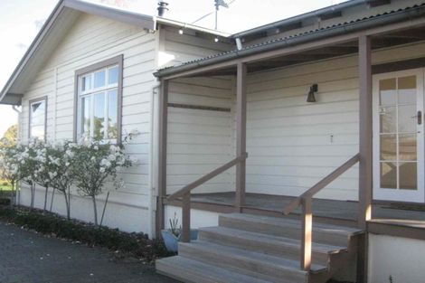 Photo of property in 3 Moeller Street, Taradale, Napier, 4112