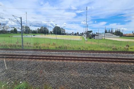 Photo of property in 19 Lockington Avenue, Henderson, Auckland, 0612