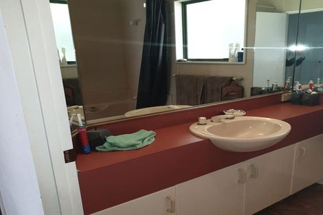 Photo of property in 4c Owens Road, Waiuku, 2123