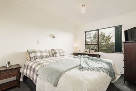 Photo of property in 25 Clearview Heights, Ranui, Auckland, 0612