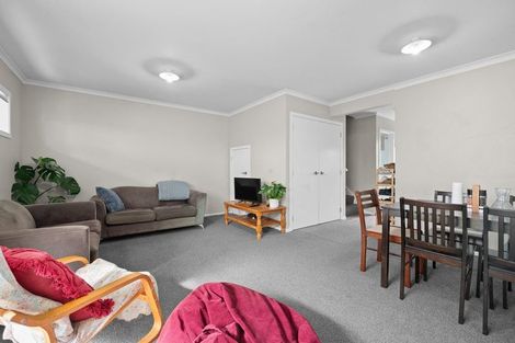 Photo of property in 4/16 May Street, Hamilton East, Hamilton, 3216