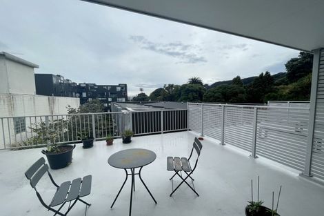Photo of property in 8u3 Girton Terrace, Mount Cook, Wellington, 6021