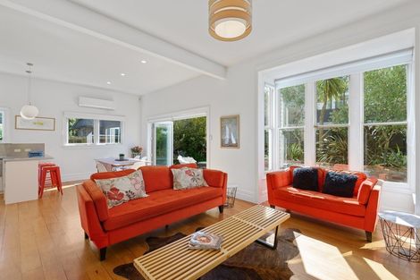 Photo of property in 913 Colombo Street, Christchurch Central, Christchurch, 8013