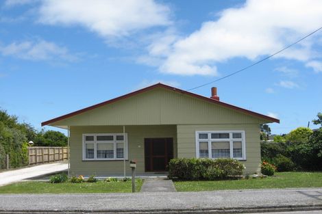 Photo of property in 18 Derby Street, Westport, 7825