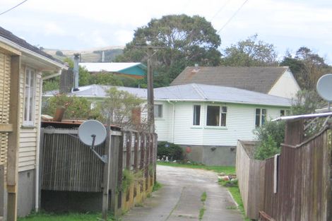 Photo of property in 11 Massey Street, Tawa, Wellington, 5028