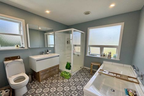 Photo of property in 89 Martin Road, Paraparaumu Beach, Paraparaumu, 5032