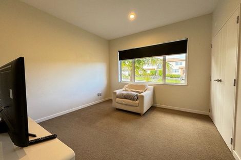 Photo of property in 21 Hornbill Drive, Fairview Heights, Auckland, 0632
