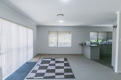Photo of property in 94 San Marino Drive West, Henderson, Auckland, 0612