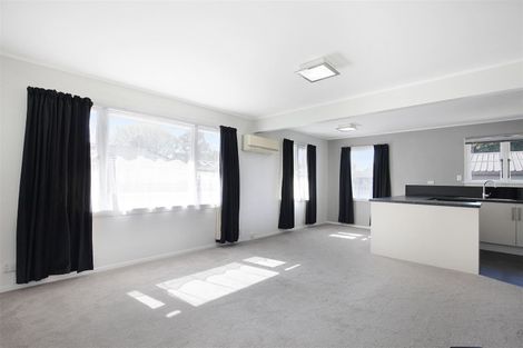 Photo of property in 6 Oakhurst Place, Russley, Christchurch, 8042