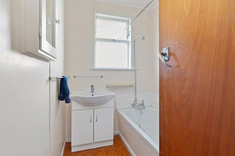 Photo of property in 310 Ngatai Road, Bellevue, Tauranga, 3110