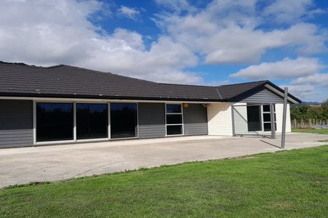 Photo of property in 97 Manakau Heights Drive, Manakau, Otaki, 5583