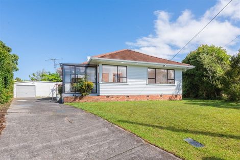 Photo of property in 8 Boler Place, New Lynn, Auckland, 0600