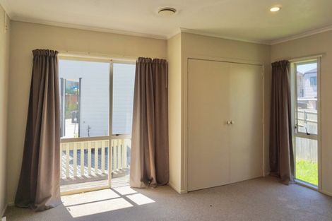 Photo of property in 46 Botany Road, Botany Downs, Auckland, 2010