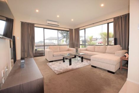 Photo of property in 6 Karika Place, Massey, Auckland, 0614