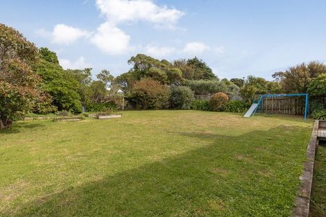 Photo of property in 124 Te Pene Avenue, Titahi Bay, Porirua, 5022