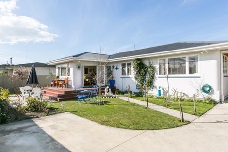 Photo of property in 9a Cornwall Road, Taradale, Napier, 4112