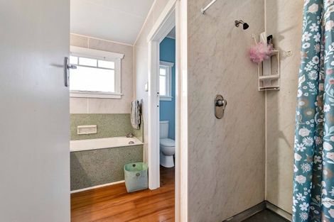 Photo of property in 11 Miranda Street, Stratford, 4332