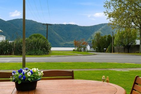 Photo of property in 3 Rose Street, Havelock, 7100
