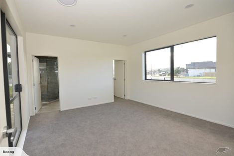 Photo of property in 48 Pohutukawa Parade, Riverhead, 0820