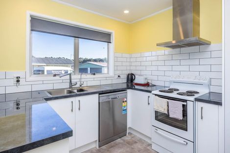 Photo of property in 16 Blundell Place, Huntly, 3700