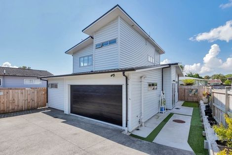 Photo of property in 5c Woodside Road, Massey, Auckland, 0614