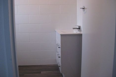 Photo of property in 2/86 Picton Avenue, Riccarton, Christchurch, 8011