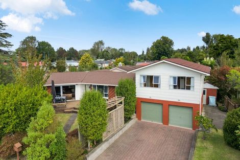Photo of property in 6 Eton Drive, Hillcrest, Hamilton, 3216