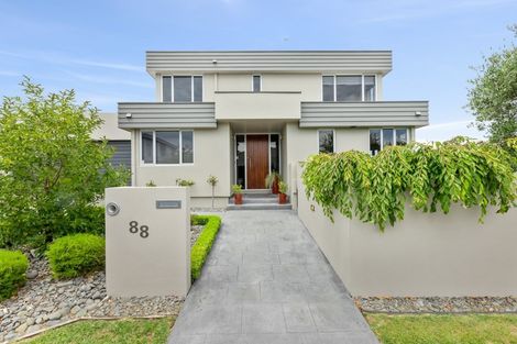 Photo of property in 88 Rochfort Road, Havelock North, 4130