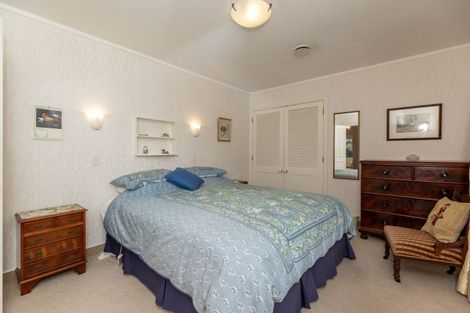 Photo of property in 2 Lavinia Grove, Waikanae Beach, Waikanae, 5036