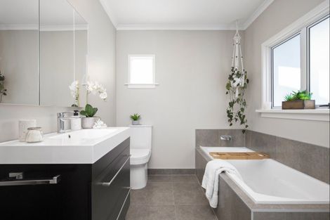 Photo of property in 65 King Street, Waiuku, 2123