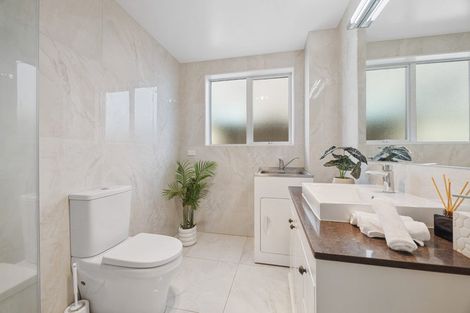 Photo of property in 5 Creggan Crescent, Flat Bush, Auckland, 2019