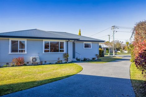 Photo of property in 23 Bideford Place, Dallington, Christchurch, 8061