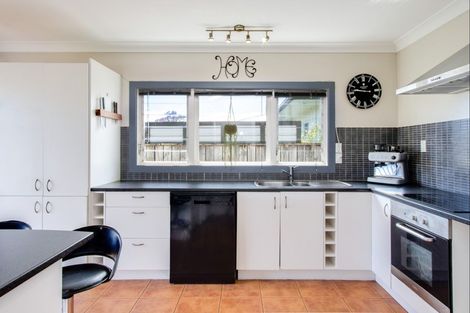 Photo of property in 58 Meeanee Road, Taradale, Napier, 4112