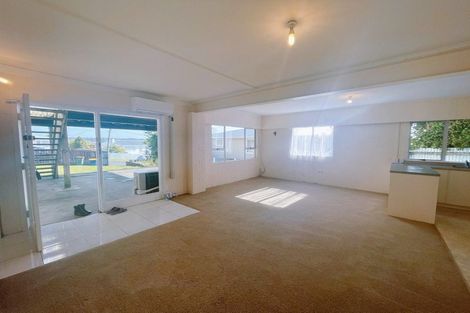Photo of property in 9 Statesman Street, Henderson, Auckland, 0612