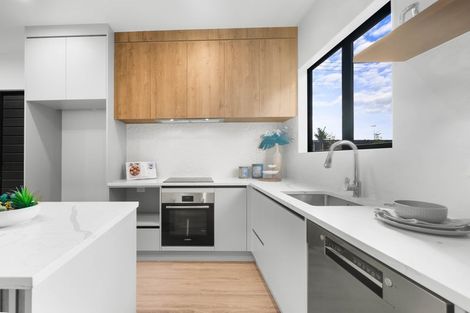 Photo of property in 108b Taikata Road, Te Atatu Peninsula, Auckland, 0610