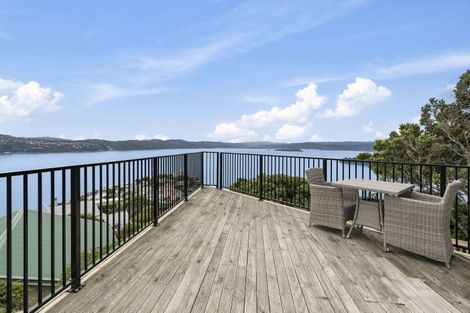 Photo of property in 4a Robieson Lane, Roseneath, Wellington, 6011