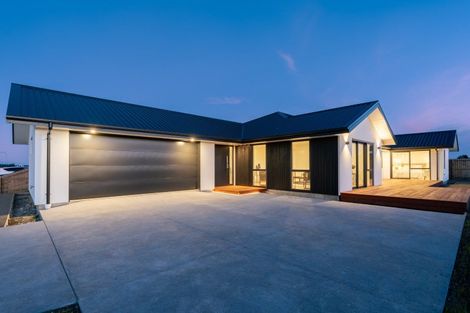 Photo of property in 10 Wheat Avenue, Darfield, 7510