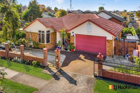 Photo of property in 41 Sheriff Place, Randwick Park, Auckland, 2105