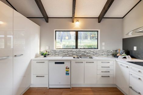 Photo of property in 20 Burn-murdoch Street, St Andrews, Hamilton, 3200