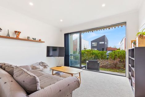 Photo of property in 7 Kanuka Road, Hobsonville, Auckland, 0616