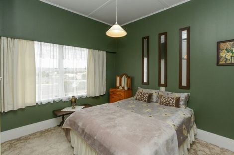 Photo of property in 43 Racecourse Road, Waipukurau, 4200