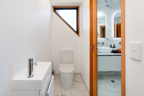 Photo of property in 29 Treasure Grove, Hataitai, Wellington, 6021