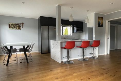 Photo of property in 6 Hiwihau Place, Glenfield, Auckland, 0629