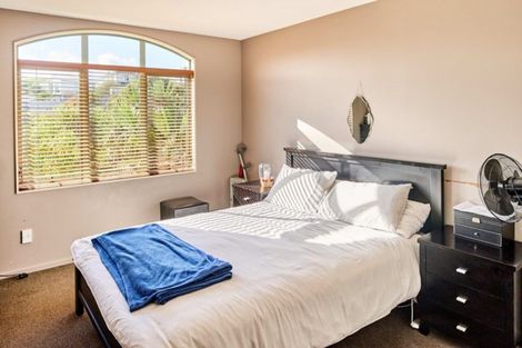 Photo of property in 23 Lanyon Place, Whitby, Porirua, 5024