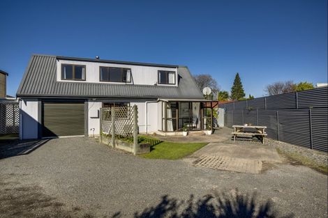 Photo of property in 2/2 Heretaunga Street East, Parkvale, Hastings, 4122