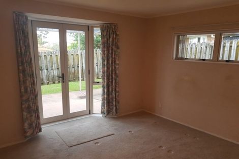 Photo of property in 33 Martin Jugum Lane, Ranui, Auckland, 0612