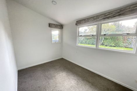 Photo of property in 2 Aotearoa Terrace, Murrays Bay, Auckland, 0630