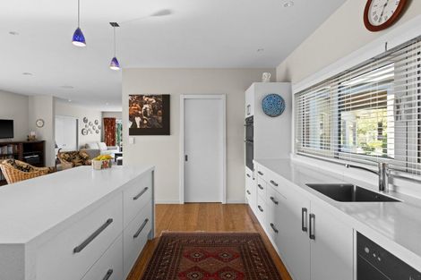 Photo of property in 14 Spur Road, Havelock North, 4130