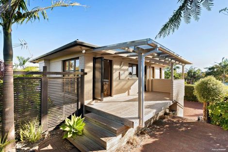 Photo of property in 1/65 Arran Road, Browns Bay, Auckland, 0630