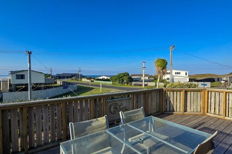 Photo of property in 32 Costello Crescent, Pukehina, Te Puke, 3189